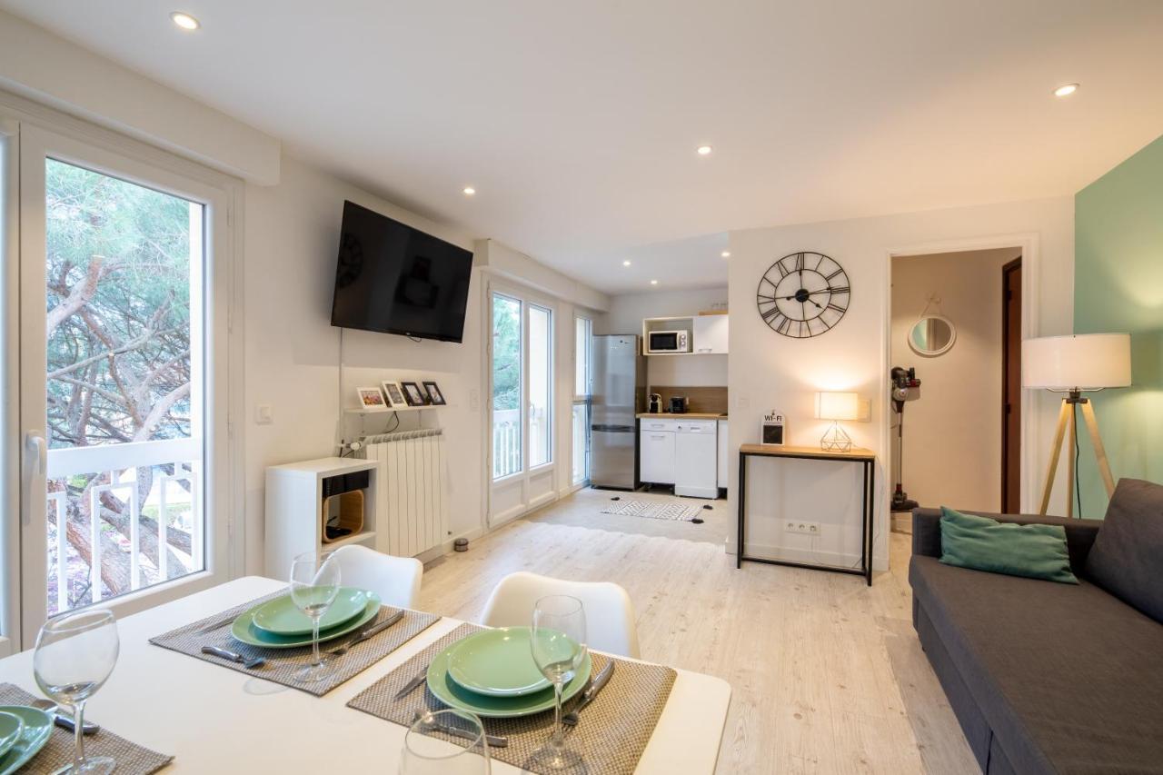 Fréjus Meuble 2 Etoiles, Wifi, A 2 Pas Des Plages מראה חיצוני תמונה